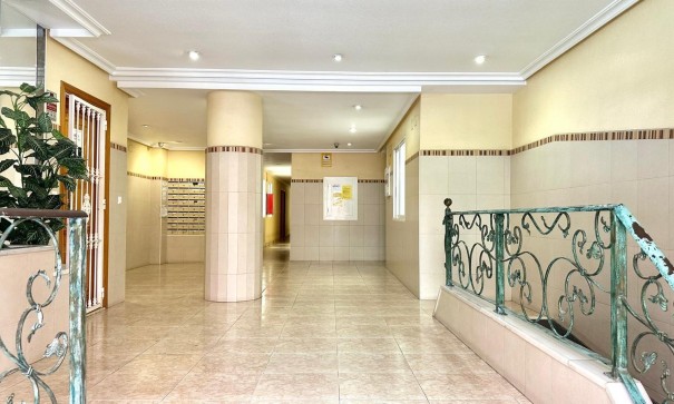 Sale - Apartment Flat -
Torrevieja - Centro