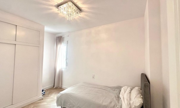 Sale - Apartment Flat -
Torrevieja - Centro