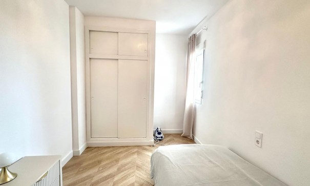 Sale - Apartment Flat -
Torrevieja - Centro