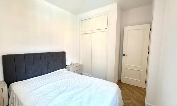 Sale - Apartment Flat -
Torrevieja - Centro