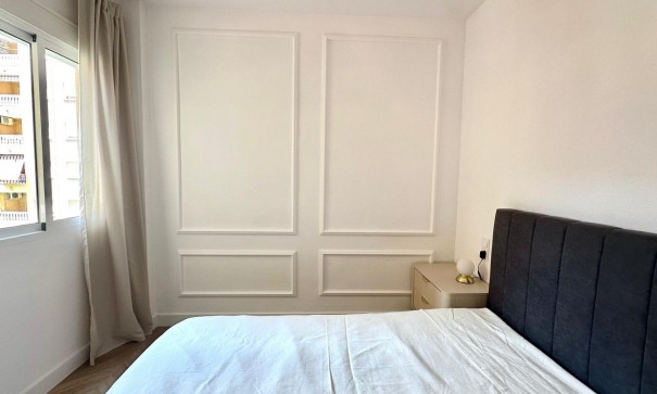 Sale - Apartment Flat -
Torrevieja - Centro