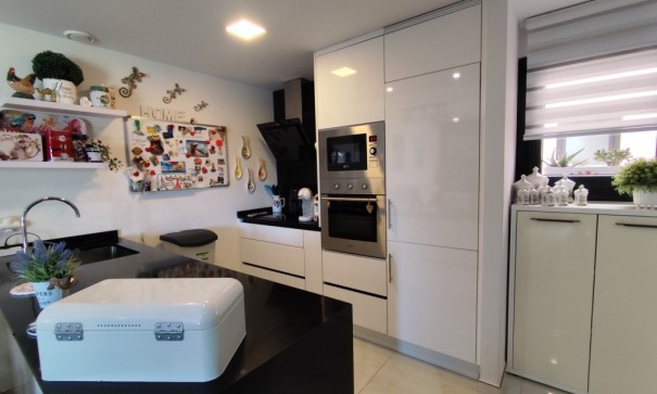 Revente - Appartement -
Orihuela Costa