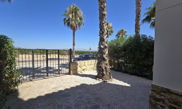 Sale - Detached Villa -
Algorfa - La Finca Golf