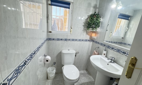 Återförsäljning - Fristående villa -
Villamartín