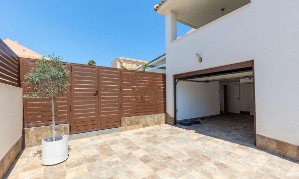 Återförsäljning - Fristående villa -
Torrevieja - Aguas Nuevas
