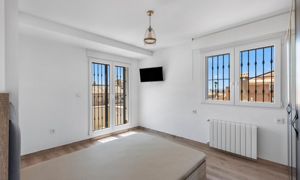 Återförsäljning - Fristående villa -
Torrevieja - Aguas Nuevas