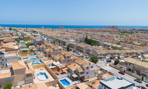 Återförsäljning - Fristående villa -
Torrevieja - Aguas Nuevas