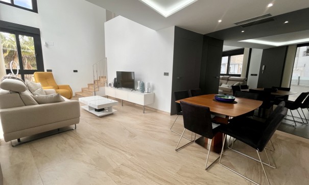 Återförsäljning - Fristående villa -
Los Dolses