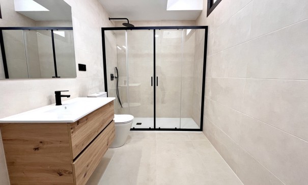 Återförsäljning - Fristående villa -
Los Alcazares