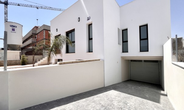 Återförsäljning - Fristående villa -
Los Alcazares