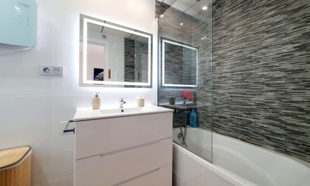 Venta - Apartamento piso -
Orihuela Costa - Villamartín-Las Filipinas