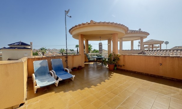 Resale - Freistehende Villa -
Villamartín