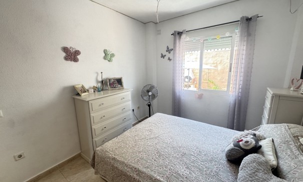 Resale - Freistehende Villa -
Villamartín