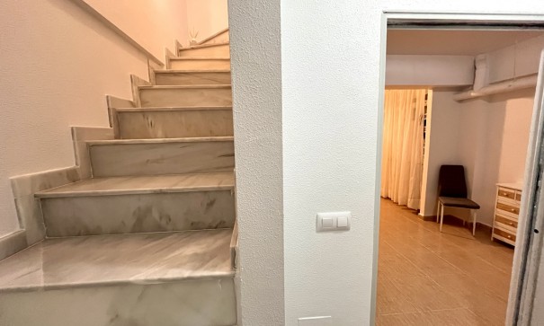 Återförsäljning - Radhus -
Balsicas