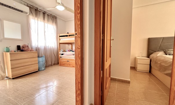 Videresalg - Byhus -
Avileses