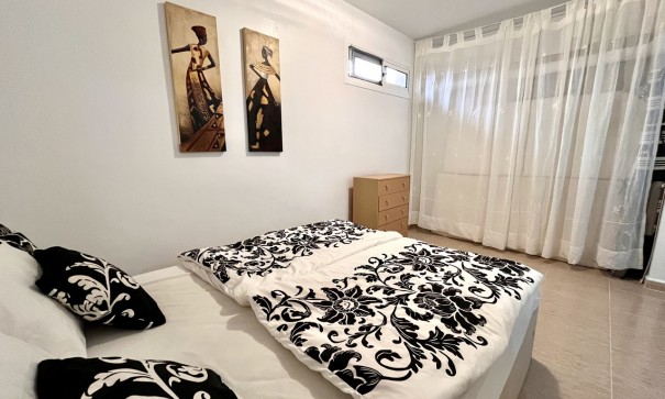 Videresalg - Byhus -
Avileses