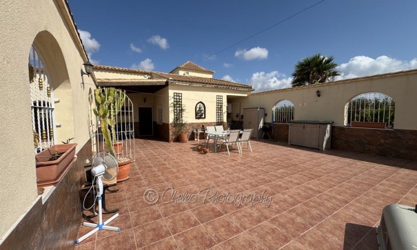 Resale - Freistehende Villa -
Catral - CatralAlicanteValenciaSpain