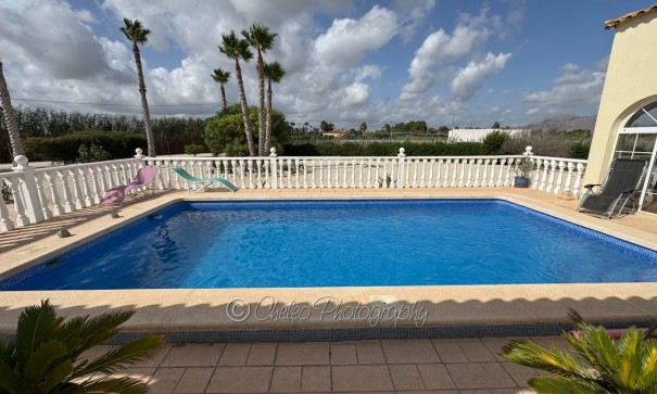 Resale - Freistehende Villa -
Catral - CatralAlicanteValenciaSpain