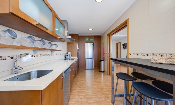 Revente - Appartement -
Torrevieja - Playa Acequion