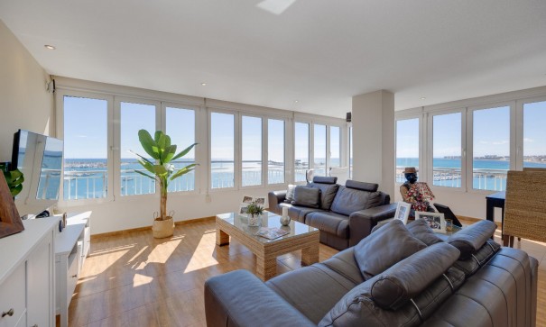 Revente - Appartement -
Torrevieja - Playa Acequion