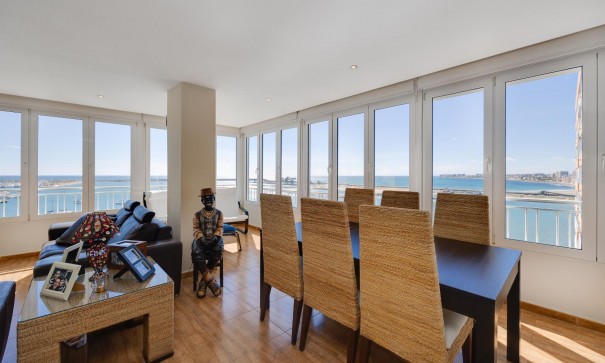 Revente - Appartement -
Torrevieja - Playa Acequion
