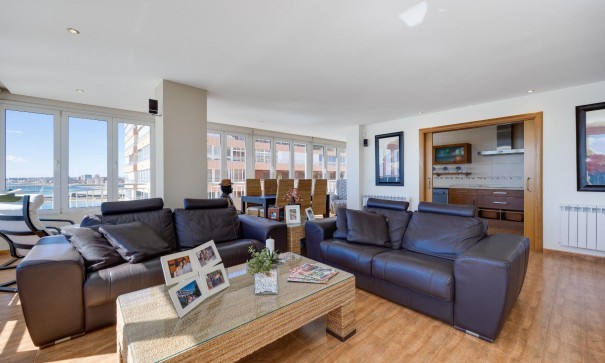 Revente - Appartement -
Torrevieja - Playa Acequion