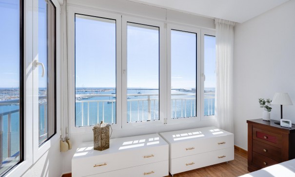 Revente - Appartement -
Torrevieja - Playa Acequion