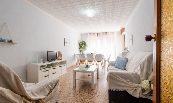 Sale - Apartment Flat -
Torrevieja - Playa de los Naufragos