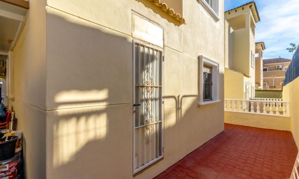 Sale - Detached Villa -
Orihuela Costa - Las Filipinas