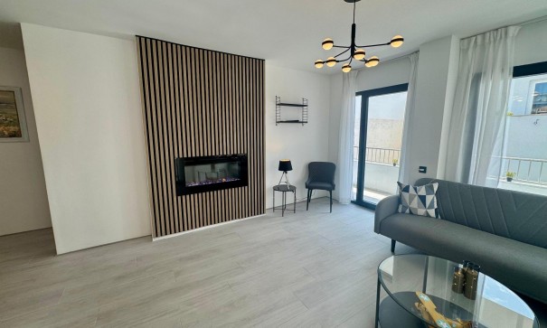 Resale - Wohnung Appartement -
Torrevieja - CLUB NAUTICO TORREVIEJA