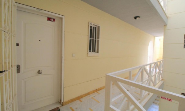 Sale - Apartment Flat -
Torrevieja - La veleta