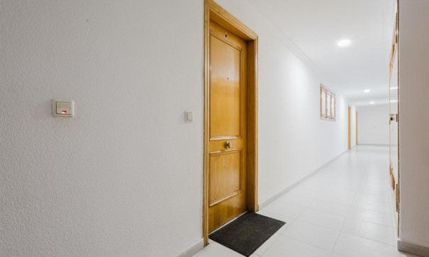 Revente - Appartement -
Torrevieja - Playa de La Acequion