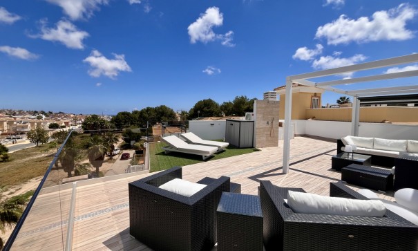 Videresalg - Fritliggende villa -
Campoamor - Campoamor R-5