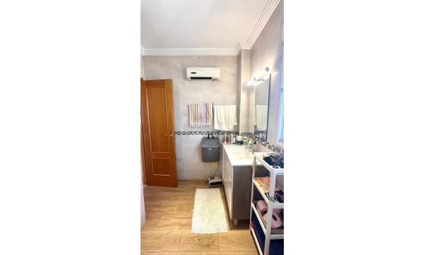 Resale - Stadthaus -
Orihuela - Urbanización Perla del Mar