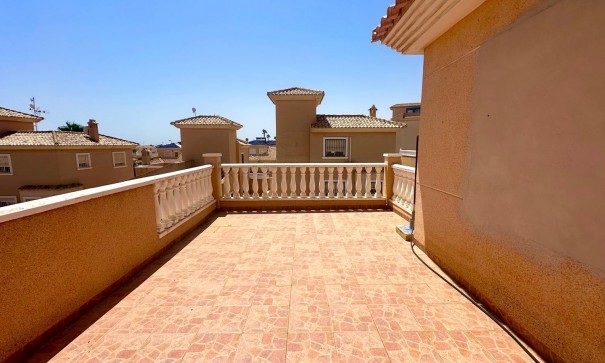 Resale - Stadthaus -
Orihuela - Urbanización Perla del Mar