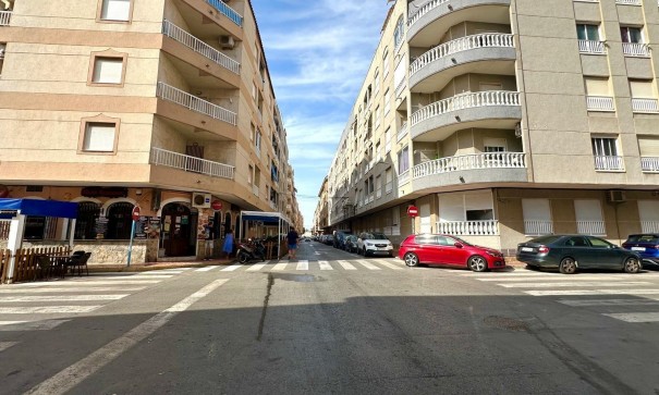 Herverkoop - Apartement Flat -
Torrevieja - Acequion