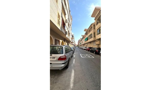 Herverkoop - Apartement Flat -
Torrevieja - Acequion