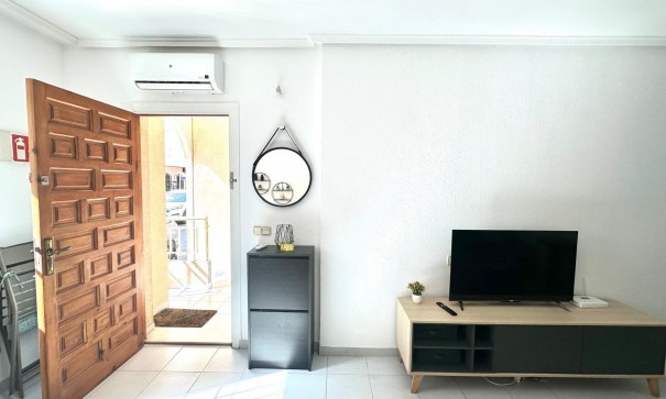 Herverkoop - Apartement Flat -
Torrevieja - Acequion