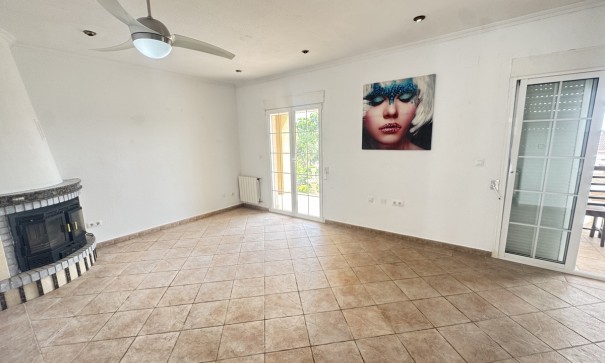 Venta - Chalet Independiente -
San Miguel de Salinas