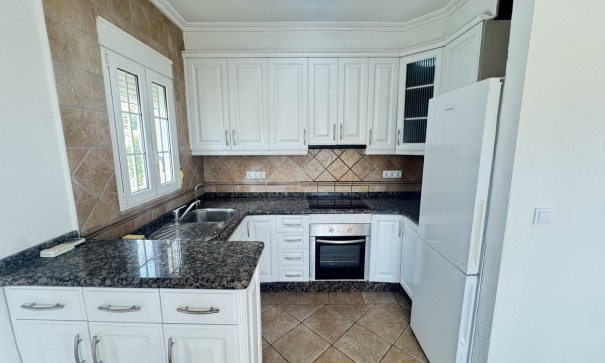 Venta - Chalet Independiente -
San Miguel de Salinas