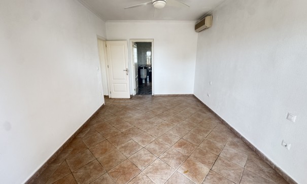 Venta - Chalet Independiente -
San Miguel de Salinas