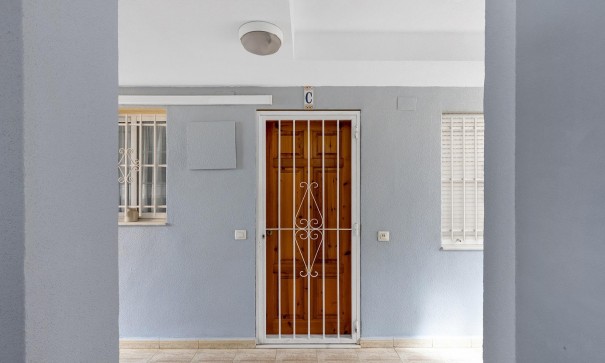 Revente - Appartement -
Torrevieja - San luis