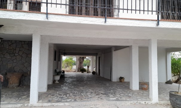 Herverkoop - Finca Landelijk pand -
Benejúzar