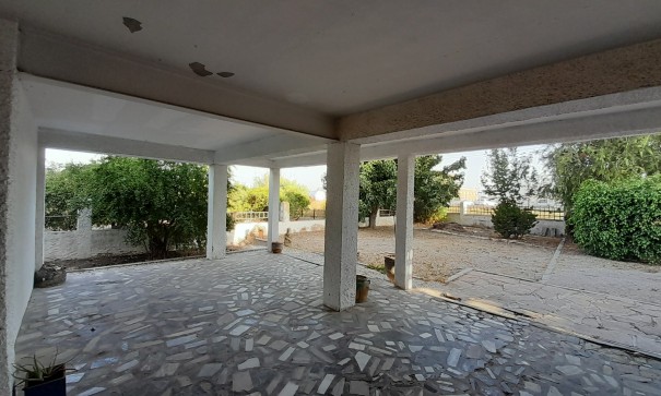 Herverkoop - Finca Landelijk pand -
Benejúzar