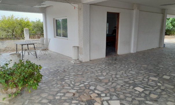 Herverkoop - Finca Landelijk pand -
Benejúzar