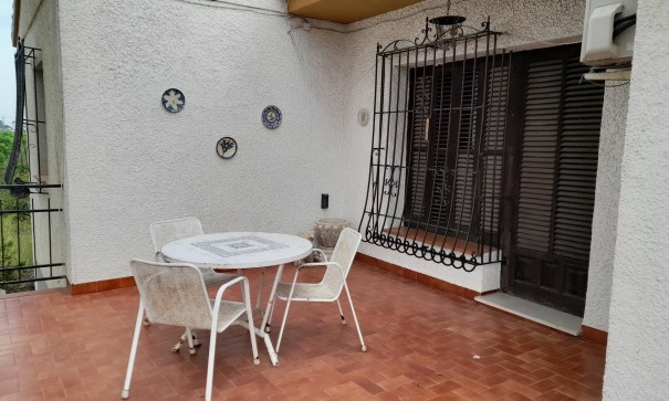 Herverkoop - Finca Landelijk pand -
Benejúzar