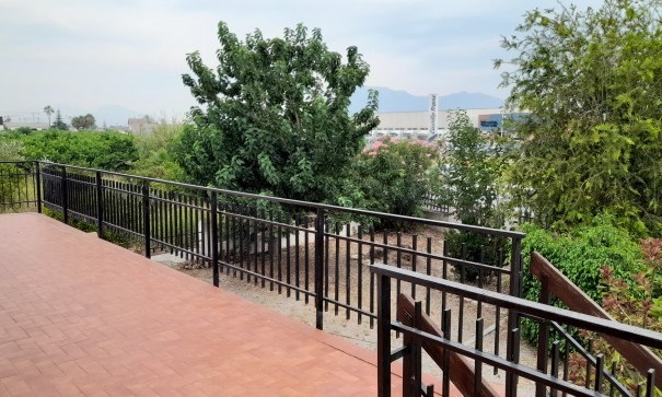 Herverkoop - Finca Landelijk pand -
Benejúzar