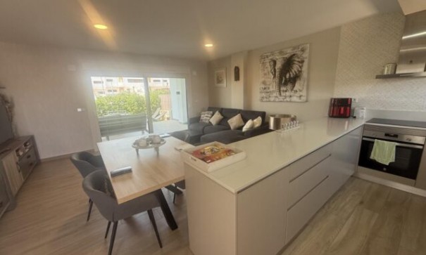 Videresalg - Lejlighed lejlighed -
Vistabella golf Los Montesinos