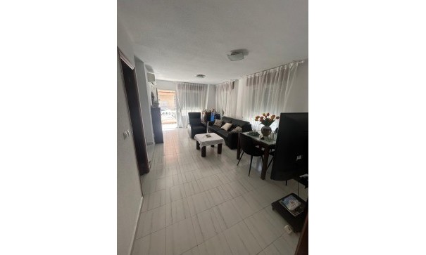 Återförsäljning - Radhus -
Torrevieja - Centro