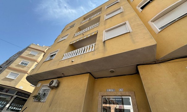 Sale - Apartment Flat -
Torrevieja - Estacion de autobuses